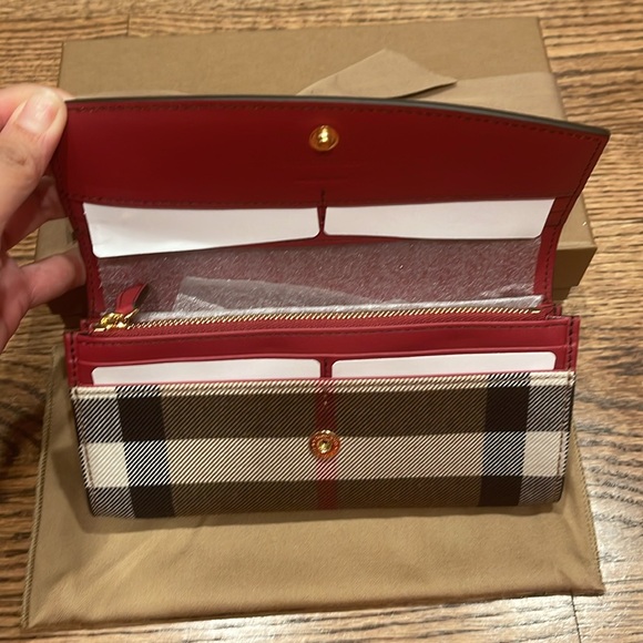 NEW Burberry Red Haymarket Check Continental Flap Wallet - Picture 6 of 9